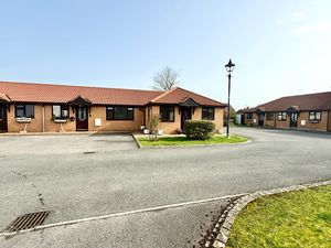 Photo 11- click for photo gallery